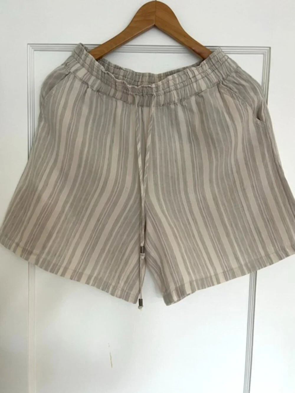 Anthropologie Beachy Linen Stripe Drawstring Shorts | Size S